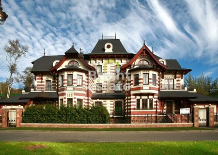 Таунхаус без отделки в поселке Довиль. ID 1364