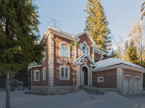 Купить готовый к проживанию дом в Шервуде. ID 15353