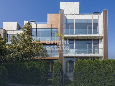 Купить большой таунхаус в загородном поселке Футуро Парк. ID 15708