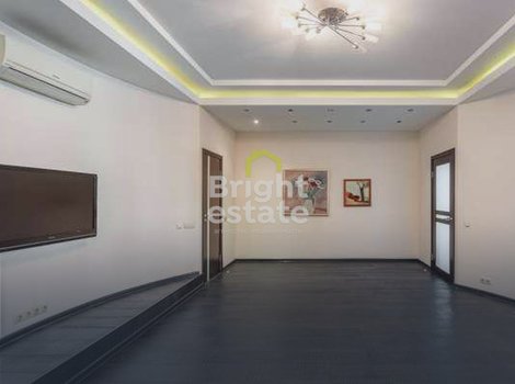 Продается 3-комнатная квартира с дизайнерским ремонтом в ЖК Шмитовский. ID 16541
