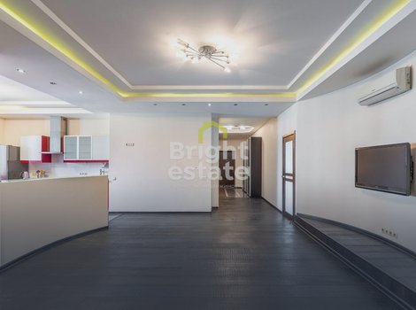 Продается 3-комнатная квартира с дизайнерским ремонтом в ЖК Шмитовский. ID 16541