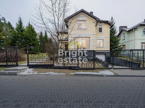 Купить 3-этажный дом в КП Усово-8. ID 21139