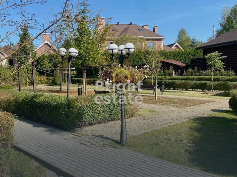 Купить ровный полевой участок в КП Княжье Озеро. ID 22732