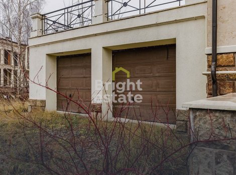 Купить коттедж в классическом стиле без внутренней отделки в КП Монолит. ID 22749