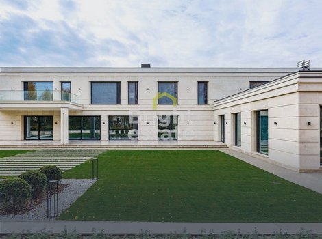 Купить резиденцию 1500 кв.м. в КП Ромашково. ID 23026