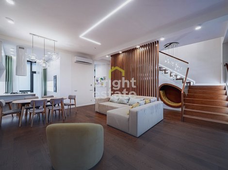 Купить угловой таунхаус с дизайнерским ремонтом в КП Футуро парк. ID 23044