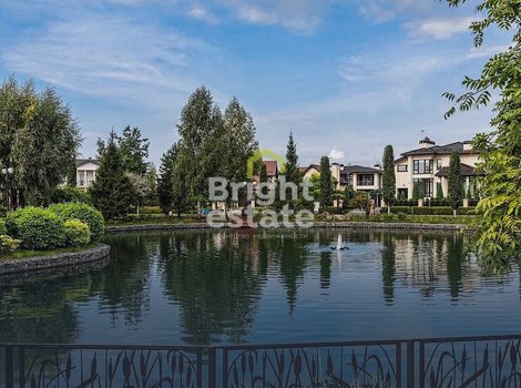 Купить участок на первой линии у реки в КП Монтевиль. ID 23045