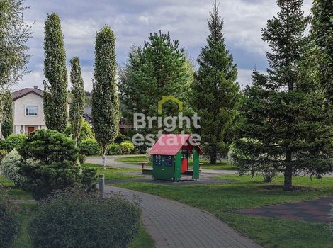 Купить участок на первой линии у реки в КП Монтевиль. ID 23045