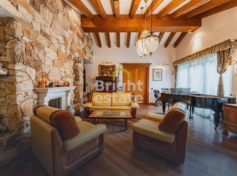 Купить дом с отделкой в поселке Жуковка. ID 23257