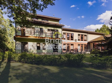 Продажа просторного дома 1825 кв.м. в КП Тайм. ID 23285