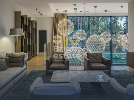 Продажа загородной резиденции 2100 кв.м. в КП Сады Майендорф. ID 23315