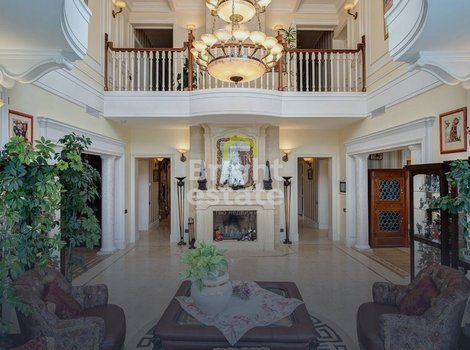 Арендовать коттедж с бассейном в КП Павлово. ID 23525