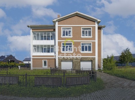 Купить функциональный 4-уровневый таунхаус в КП Чистые пруды. ID 23904