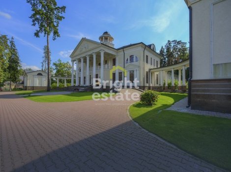 Купить загородный дом на большом лесном участке в КП Николино. ID 2771