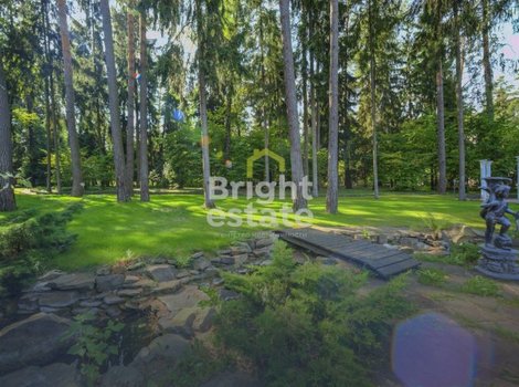 Купить загородный дом на большом лесном участке в КП Николино. ID 2771