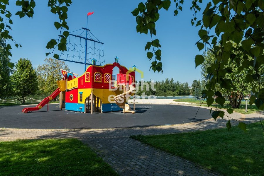 Таунхаус 277 кв.м. в коттеджном поселке Парк Фонте на Новой Риге. ID 10451