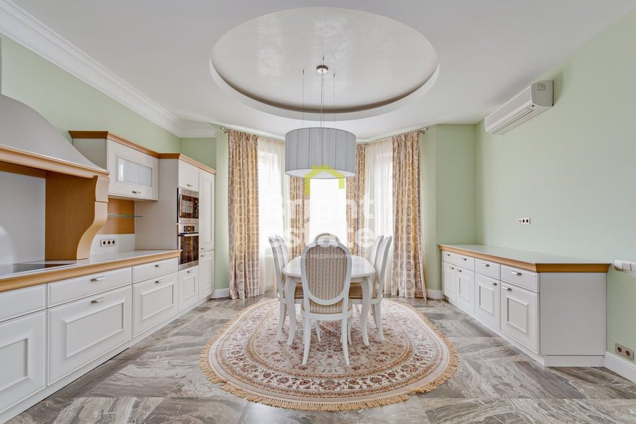 Купить 2-этажный коттедж 600 кв.м. в поселке Павлово. ID 10745