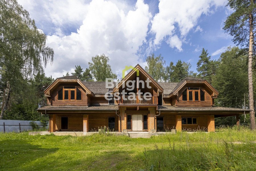 Продажа загородного дома из канадского кедра в коттеджном поселке Павловский лес. ID 11046