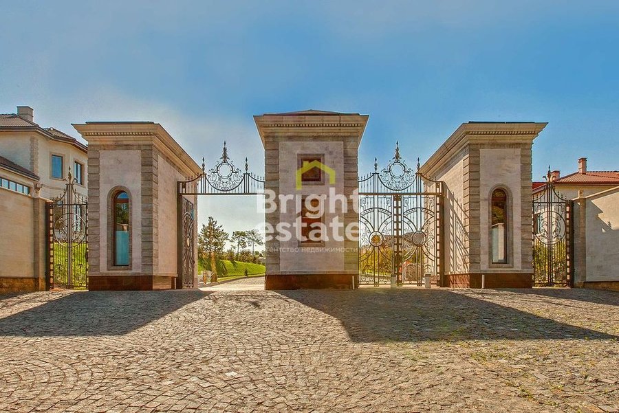 Продажа участка у леса в коттеджном поселке Шато Соверен. ID 12439