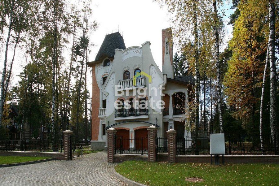 Купить готовый коттедж в поселке Довиль, проект Аверон. Лот №1324 Купить готовый коттедж в поселке Довиль, проект Аверон. ID 1324