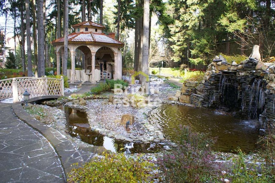 Купить классический особняк под ключ в загородном поселке Николино. ID 13584