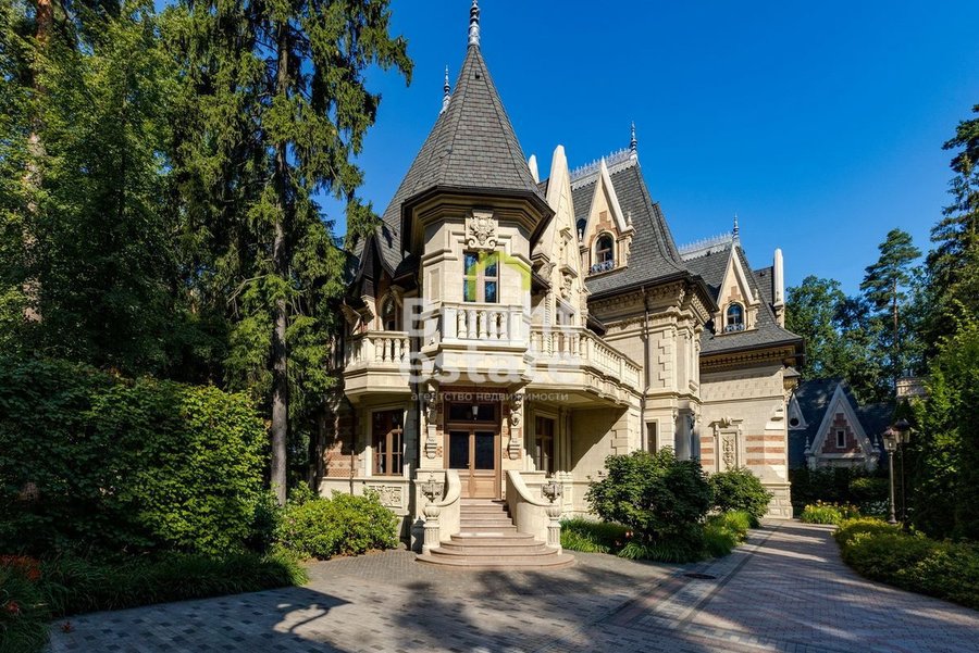 Продажа коттеджа 2164 кв.м. в поселке Довиль на Минском шоссе. Лот №13667 Продажа коттеджа 2164 кв.м. в поселке Довиль на Минском шоссе. ID 13667