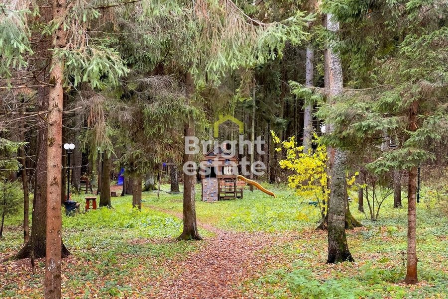 Купить 3-этажный дом 350 кв.м. в поселке Anosino Village. Лот №16927 Купить 3-этажный дом 350 кв.м. в поселке Anosino Village. ID 16927