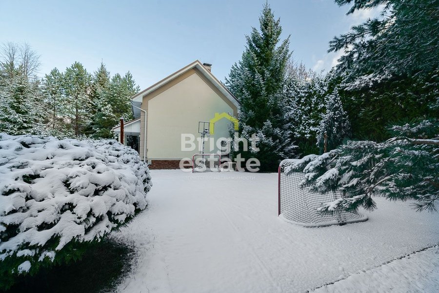 Арендовать большой дом с камином в КП Резиденции Бенилюкс. ID 17036