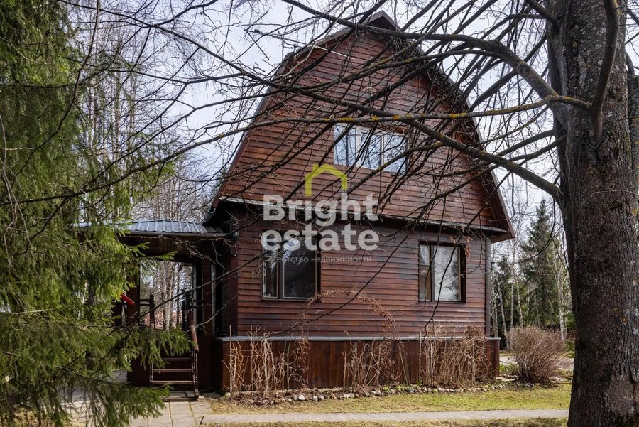 Купить деревянный дом на участке с лесными деревьями в деревне Грязь. ID 17997