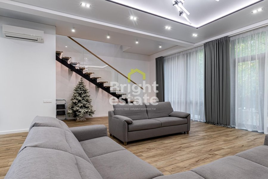 Купить угловой таунхаус в поселке Футуро Парк. ID 19272