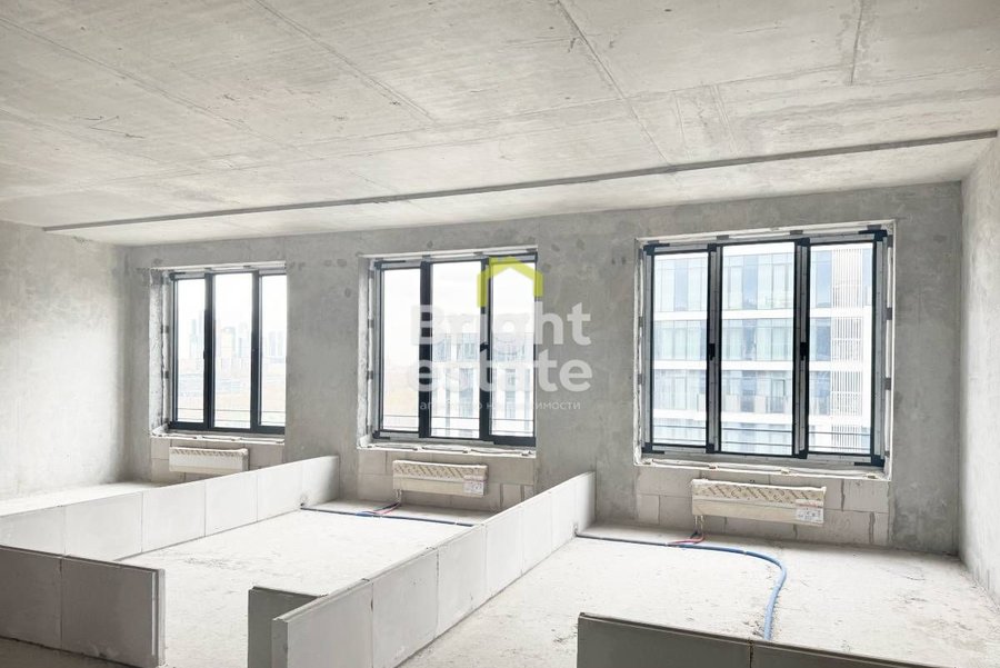 Купить 3-комнатную квартиру со свободной планировкой в ЖК West Garden. ID 20298