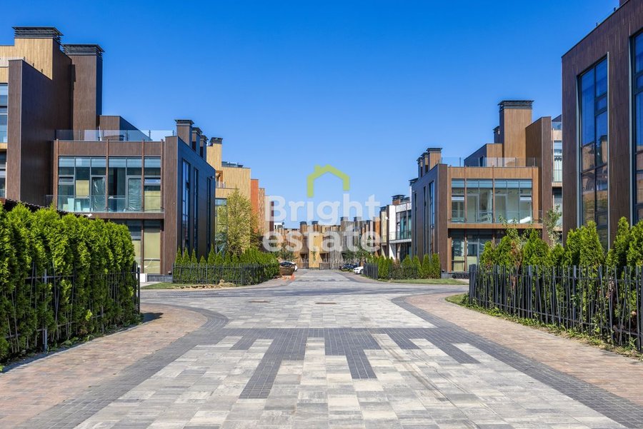 Купить таунхаус со свободной планировкой в КП Футуро Парк. ID 21695