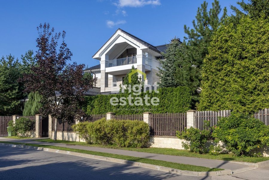 Продажа кирпичного коттеджа под ключ в КП Павлово. Лот №22899 Продажа кирпичного коттеджа под ключ в КП Павлово. ID 22899