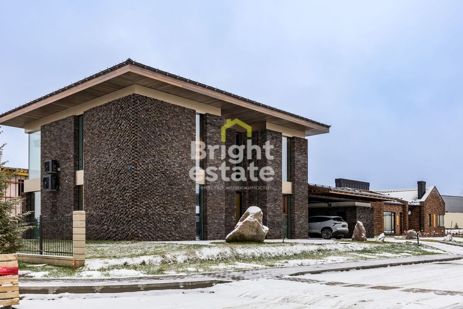 Продажа коттеджа 389 кв.м. в КП Павловы Озера. ID 23219