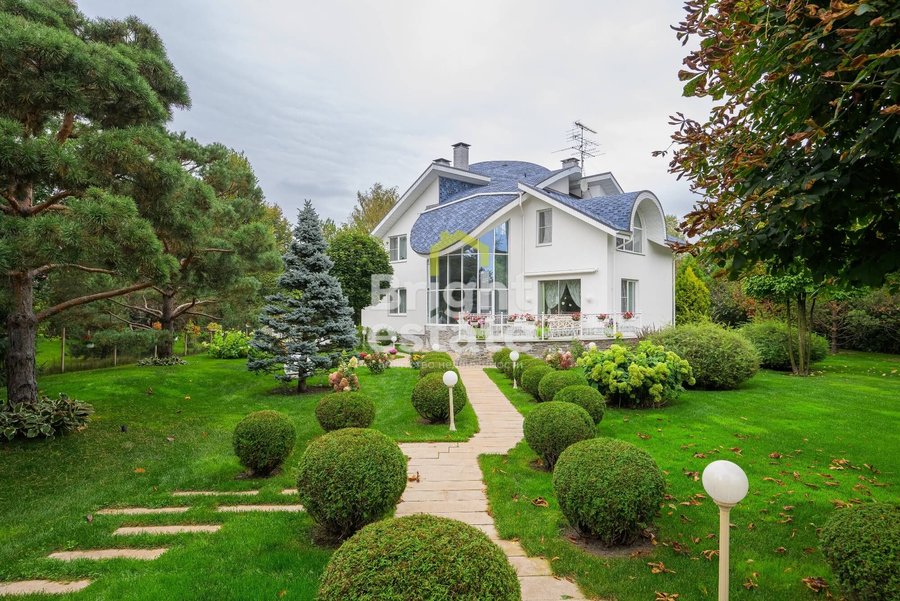 Продажа дома с 3 спальнями на охраняемой территории в Новинках. ID 23249