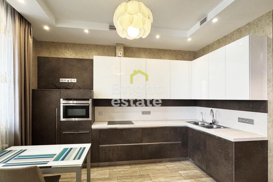 Купить 3-комнатную квартиру в ЖК Солнце. ID 23376