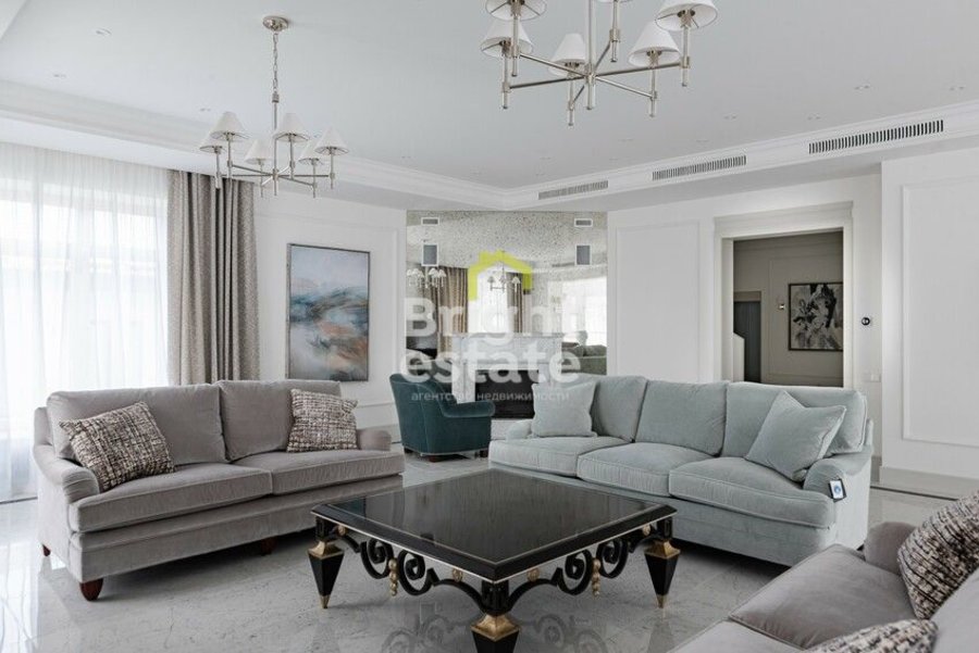 Продажа коттеджа 1000 кв.м. в КП Резиденции Бенилюкс. ID 23638