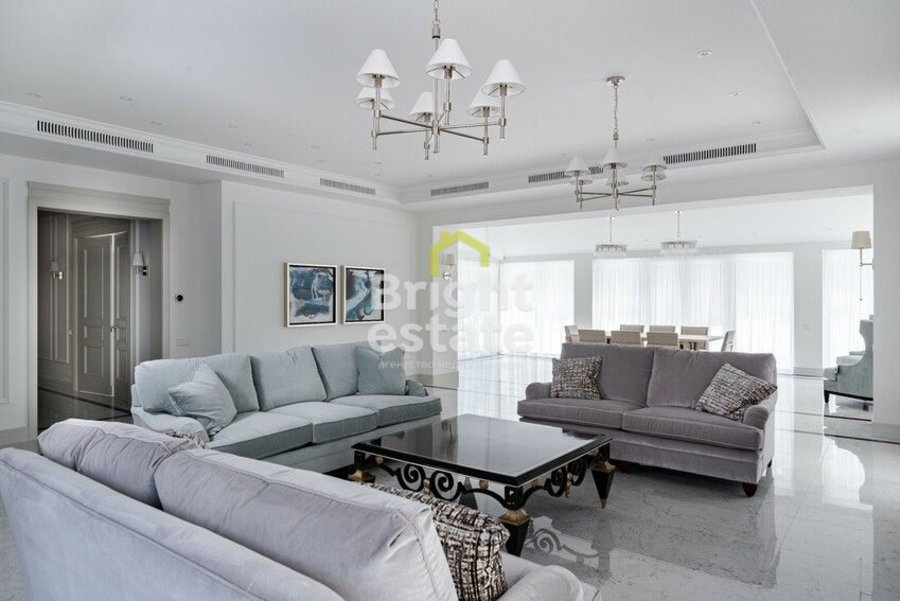 Продажа коттеджа 1000 кв.м. в КП Резиденции Бенилюкс. ID 23638