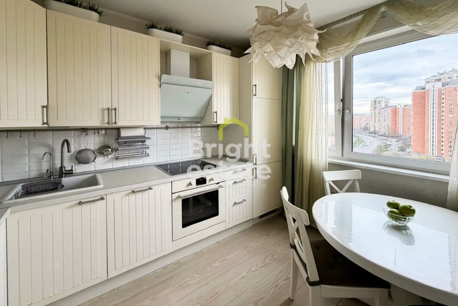 Купить трехкомнатную квартиру на улице Новомарьинская, дом 28. ID 23664