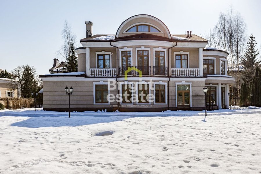 Купить 3-этажный дом в элитном коттеджном посёлке Новахово. ID 23674