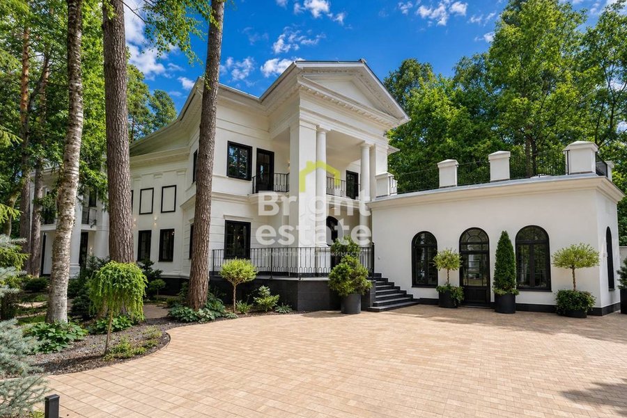 Продажа 3-этажной загородной резиденции в КП Конус. ID 23929